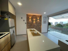 Prime Location Apartaloft Close to El Tesoro Mall
